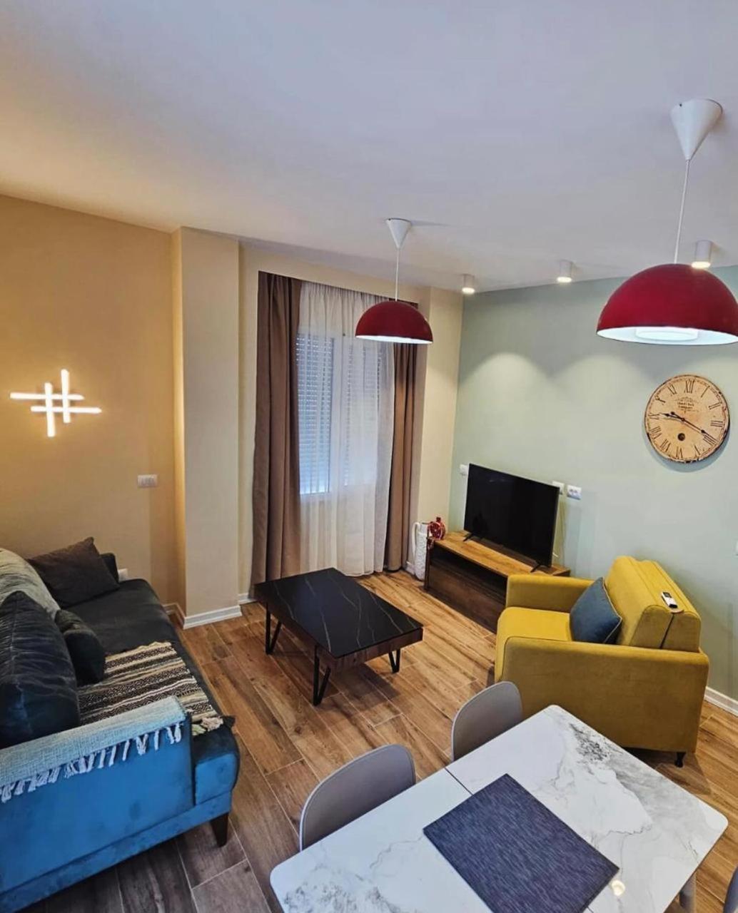 Klaudia Apartments Himare Luaran gambar