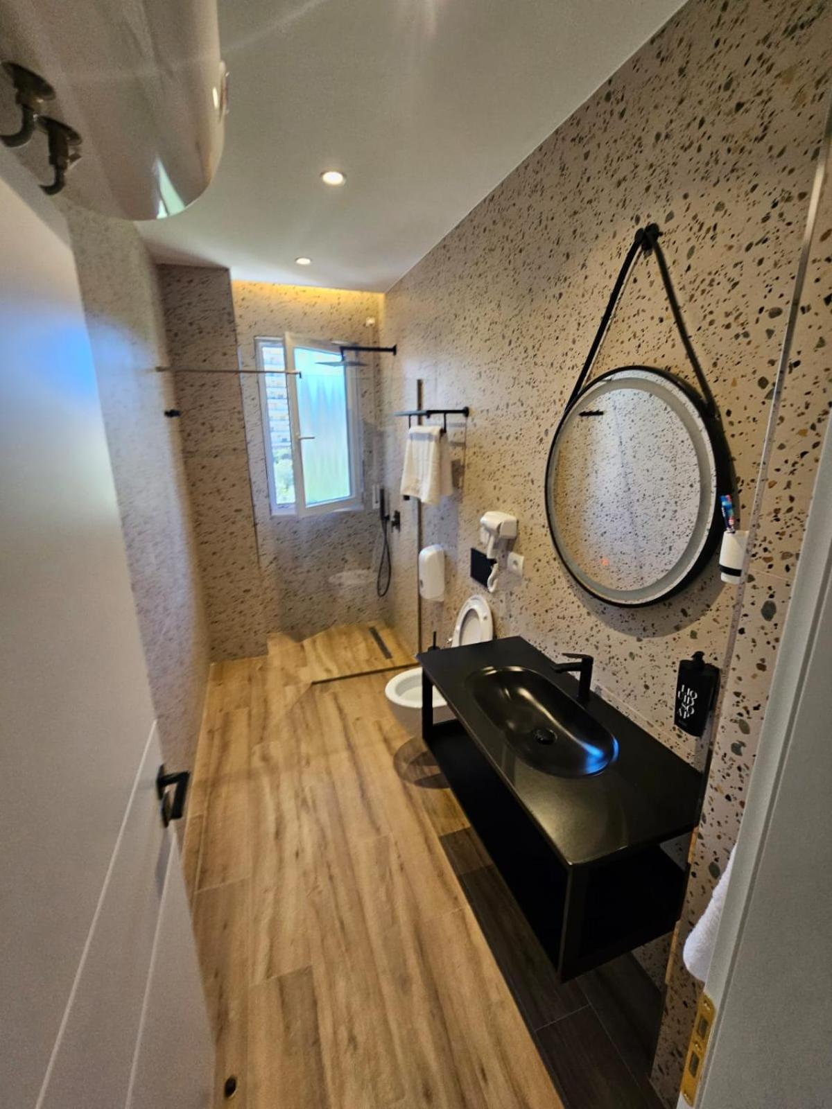 Klaudia Apartments Himare Luaran gambar